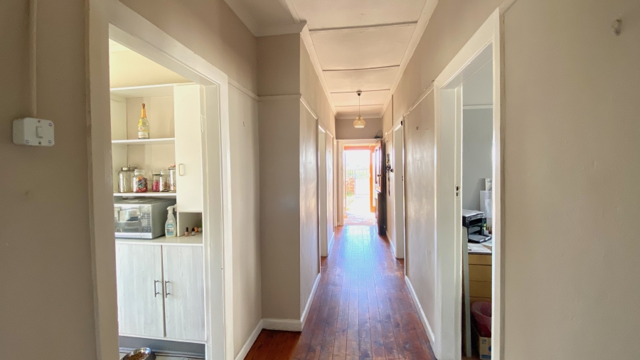 4 Bedroom Property for Sale in Laaiplek Western Cape